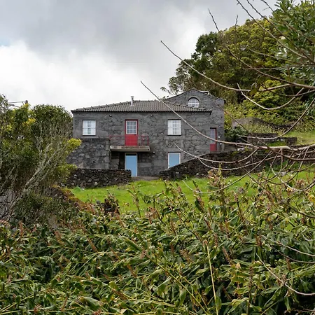 Liiiving In Azores - Main House Villa