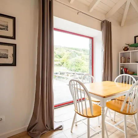 Liiiving In Azores - Main House Villa Foros